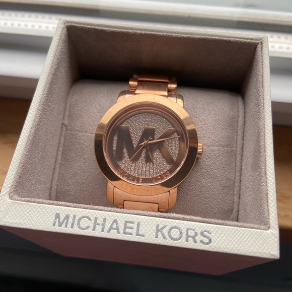 MK Watch - Picture 2 of 3